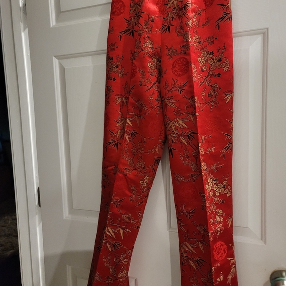 Satin like material pants set - Picture 12 of 16